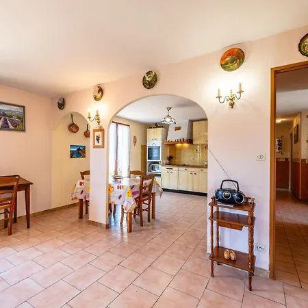 Ferienhaus La Maison Du Carignan By Interhome