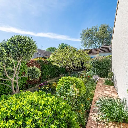 La Maison Du Carignan By Interhome Armissan