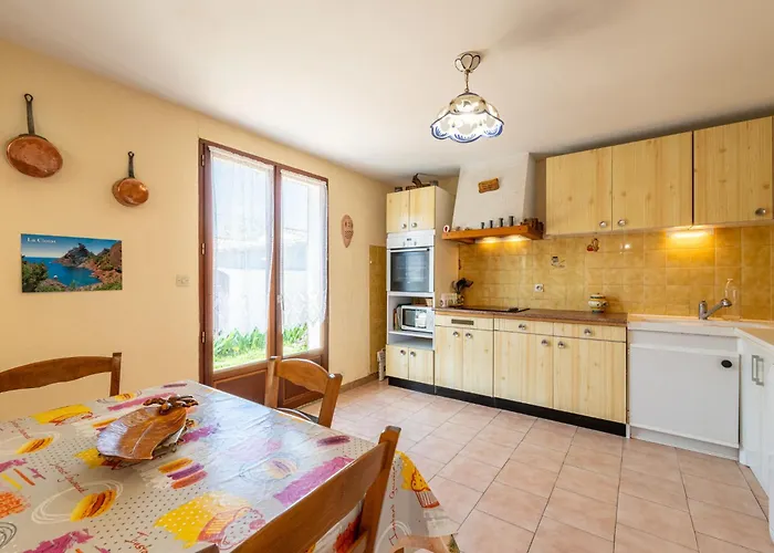 Hébergement de vacances La Maison Du Carignan By Interhome *