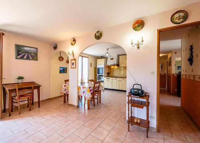 Hébergement de vacances La Maison Du Carignan By Interhome